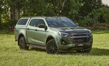 Huntsman pack back at Isuzu